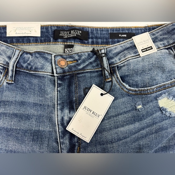 NWT Judy Blue High Waist Flare Destroyed Jeans Womens Size 14/15 Long - Picture 5 of 11